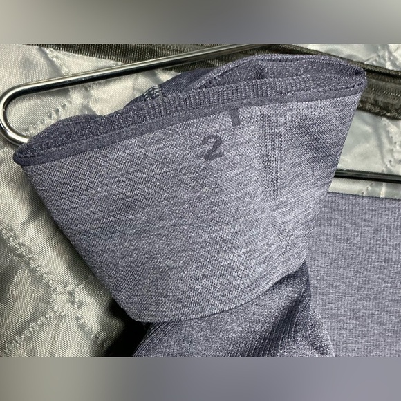 lululemon athletica flow crop Leggings women’s purple compression short athletic - Picture 6 of 6